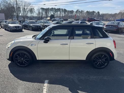 Used 2017 MINI Cooper S image 4