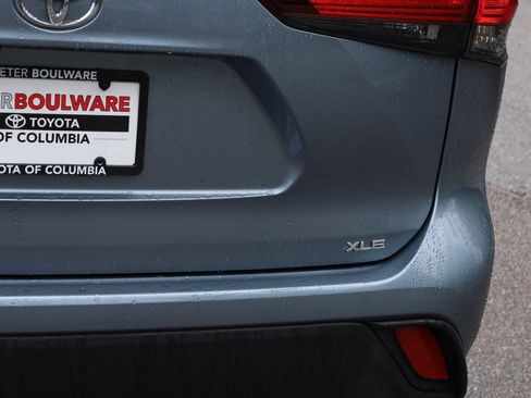 Used 2024 Toyota Highlander XLE image 20