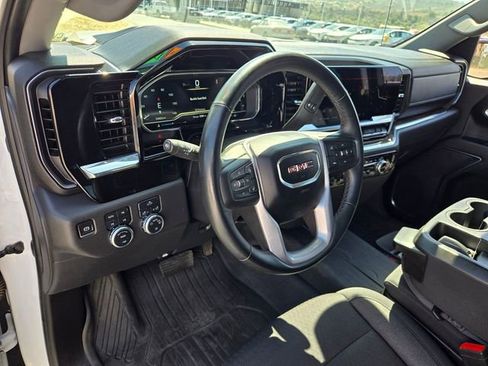 Used 2023 GMC Sierra 1500 SLE AWD/4WD image 9
