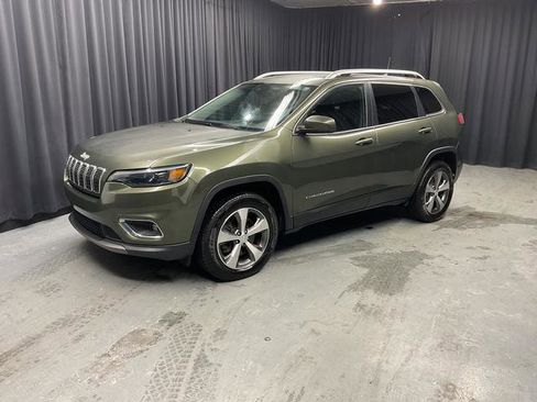 Used 2020 Jeep Cherokee Limited image 2