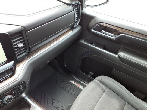 Used 2023 Chevrolet Silverado 1500 LT Trail Boss w/ Protection Package AWD/4WD image 33