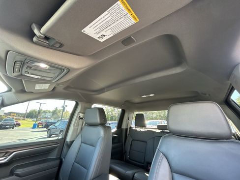 Used 2024 GMC Sierra 1500 SLT image 21