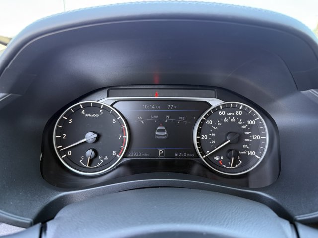 Used 2024 Nissan Altima 2.5 SR w/ SR Premium Package FWD image 15