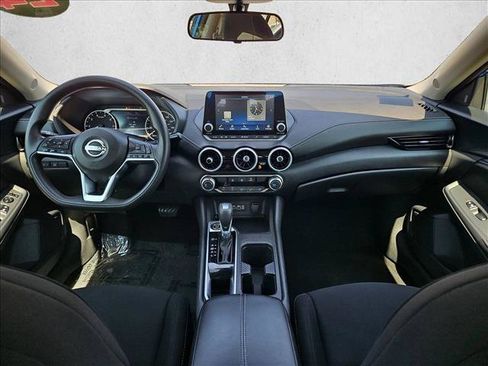Used 2024 Nissan Sentra SV FWD image 16