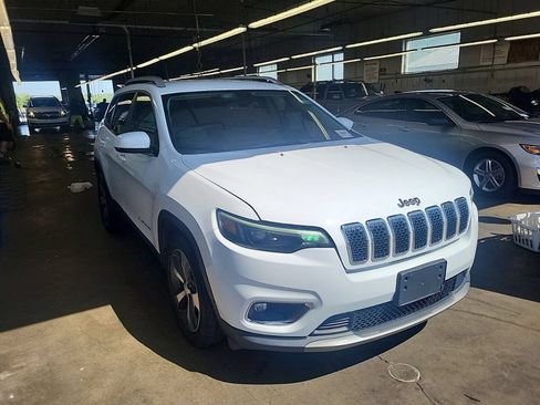 Used 2019 Jeep Cherokee Limited FWD image 3