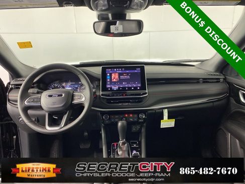 New 2026 Jeep Compass Trailhawk image 27