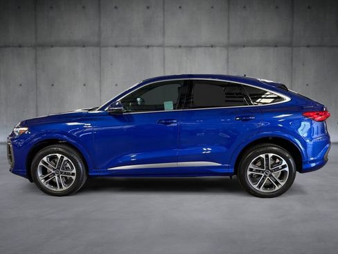 Certified 2025 Audi Q5 Premium Plus w/ Premium Plus AWD/4WD image 2