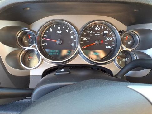 Used 2013 Chevrolet Silverado 2500 LT w/ Interior Plus Package image 33