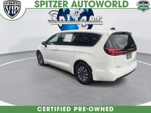 Used 2024 Chrysler Pacifica Limited FWD image 7