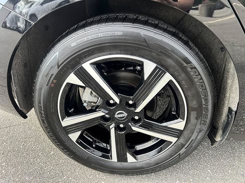 Certified 2025 Nissan Sentra SV FWD image 11