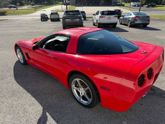Used 2000 Chevrolet Corvette Coupe w/ Roof Pkg RWD image 4