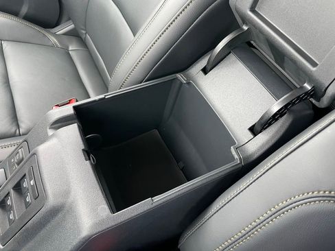 New 2025 Ford Bronco Badlands image 52