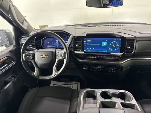 Used 2023 Chevrolet Silverado 1500 LT w/ Protection Package image 18