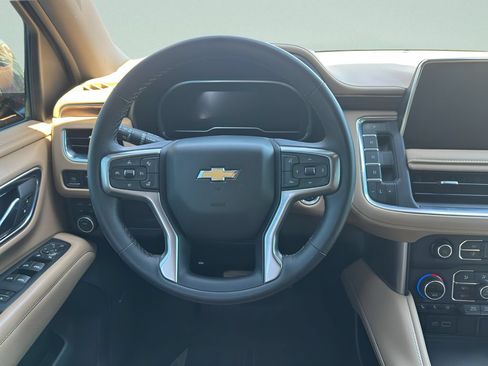 Used 2023 Chevrolet Tahoe Premier w/ Premium Package 2 AWD/4WD image 14
