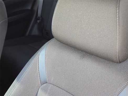 Used 2025 Honda CR-V EX image 9