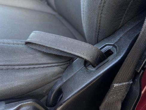 Used 2021 Jeep Gladiator Sport image 28