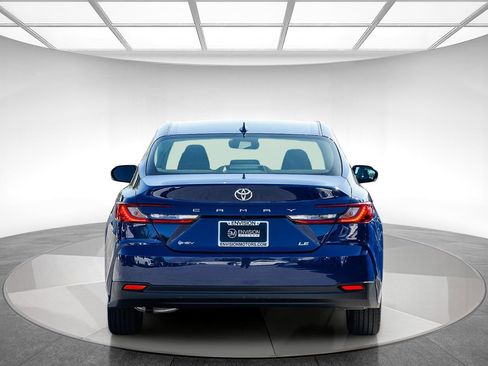 Used 2026 Toyota Camry LE w/ Convenience Package FWD image 3