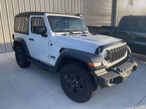 Used 2025 Jeep Wrangler Sport image 1