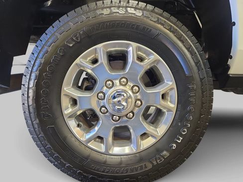 Used 2024 RAM 2500 Laramie AWD/4WD image 38