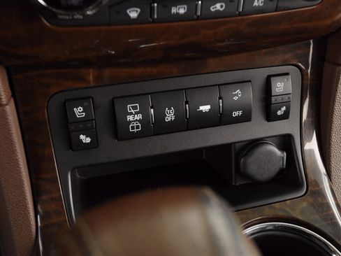Used 2014 Buick Enclave Premium image 21