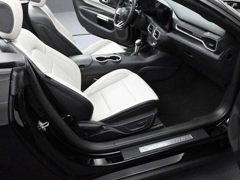 Used 2025 Ford Mustang Premium RWD image 17