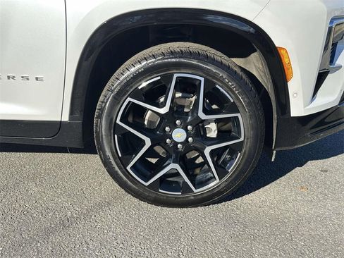 Used 2025 Chevrolet Traverse High Country w/ LPO, Floor Liner Package image 25