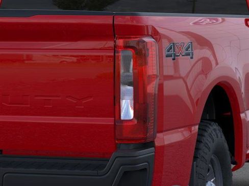 New 2026 Ford F250 XL w/ XL Off-Road Package image 21