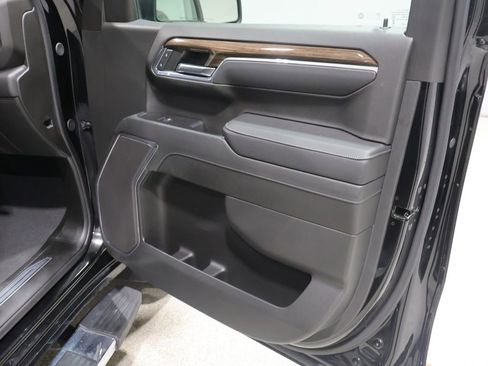 Used 2024 Chevrolet Silverado 1500 RST AWD/4WD image 23