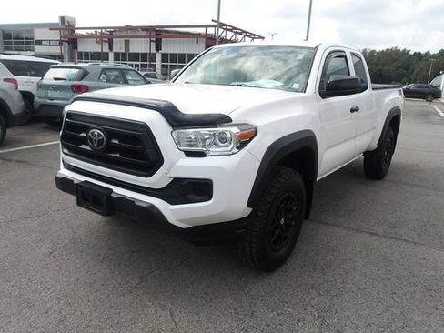 Used 2021 Toyota Tacoma SR w/ SX Package AWD/4WD image 3