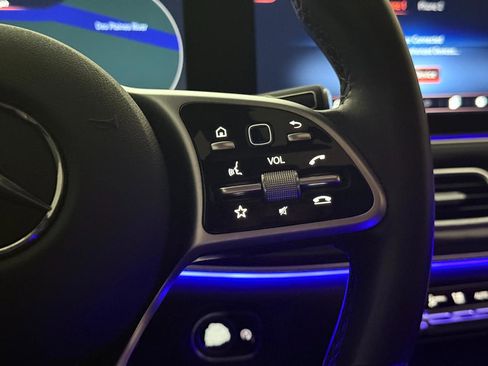 Used 2020 Mercedes-Benz GLE 350 4MATIC w/ Premium Package image 37