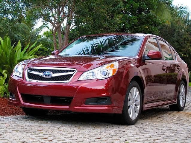 Used 2010 Subaru Legacy 2.5i Limited AWD/4WD image 14