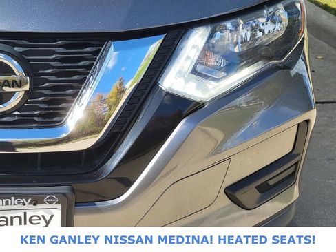 Used 2019 Nissan Rogue SV image 10