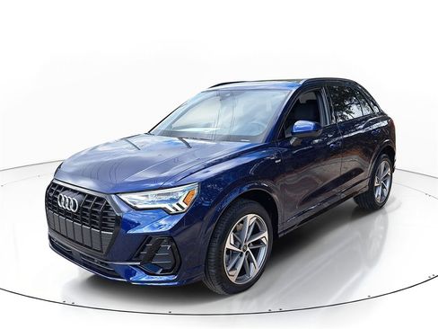 New 2025 Audi Q3 2.0T Premium image 2