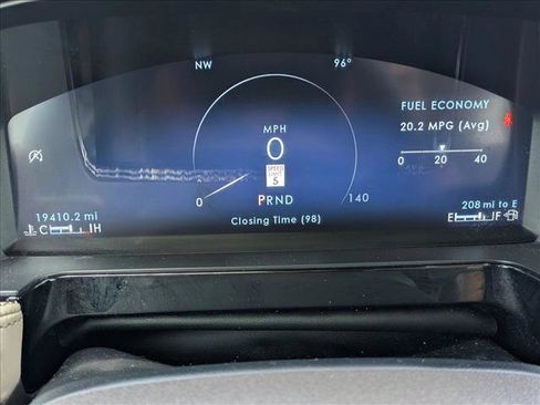 Used 2024 Lincoln Corsair FWD w/ Equipment Group 101A image 11