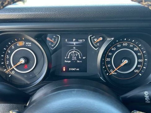 Used 2024 Jeep Wrangler Unlimited Sport AWD/4WD image 30