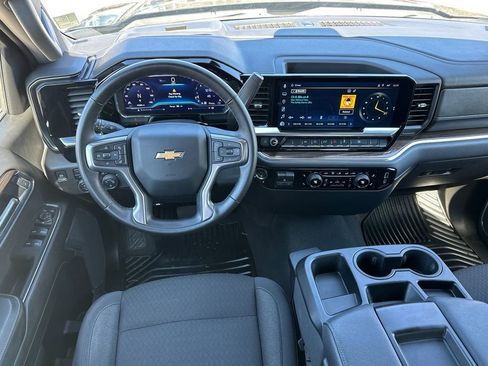 Certified 2025 Chevrolet Silverado 1500 LT image 22