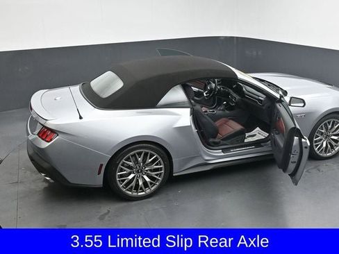 Used 2025 Ford Mustang GT Premium image 37