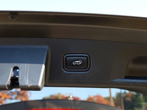 Used 2021 Kia Telluride SX w/ SX Prestige Package image 23