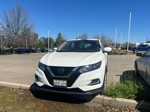 Used 2021 Nissan Rogue Sport S image 3