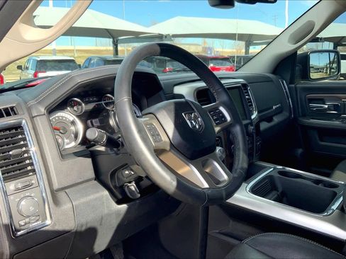 Used 2017 RAM 1500 Laramie image 16