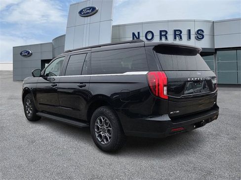 Used 2025 Ford Expedition Max Active image 3