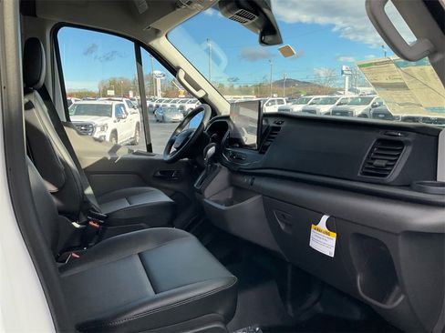 New 2026 Ford Transit 250 148 Medium Roof image 11