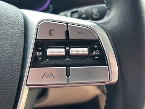 Used 2025 Kia Telluride S FWD image 21