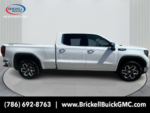 New 2025 GMC Sierra 1500 SLT w/ SLT Convenience Package image 4