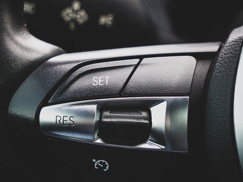 Used 2015 BMW M235i Coupe image 10