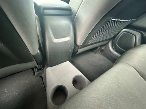 Used 2023 Hyundai Venue SEL image 14