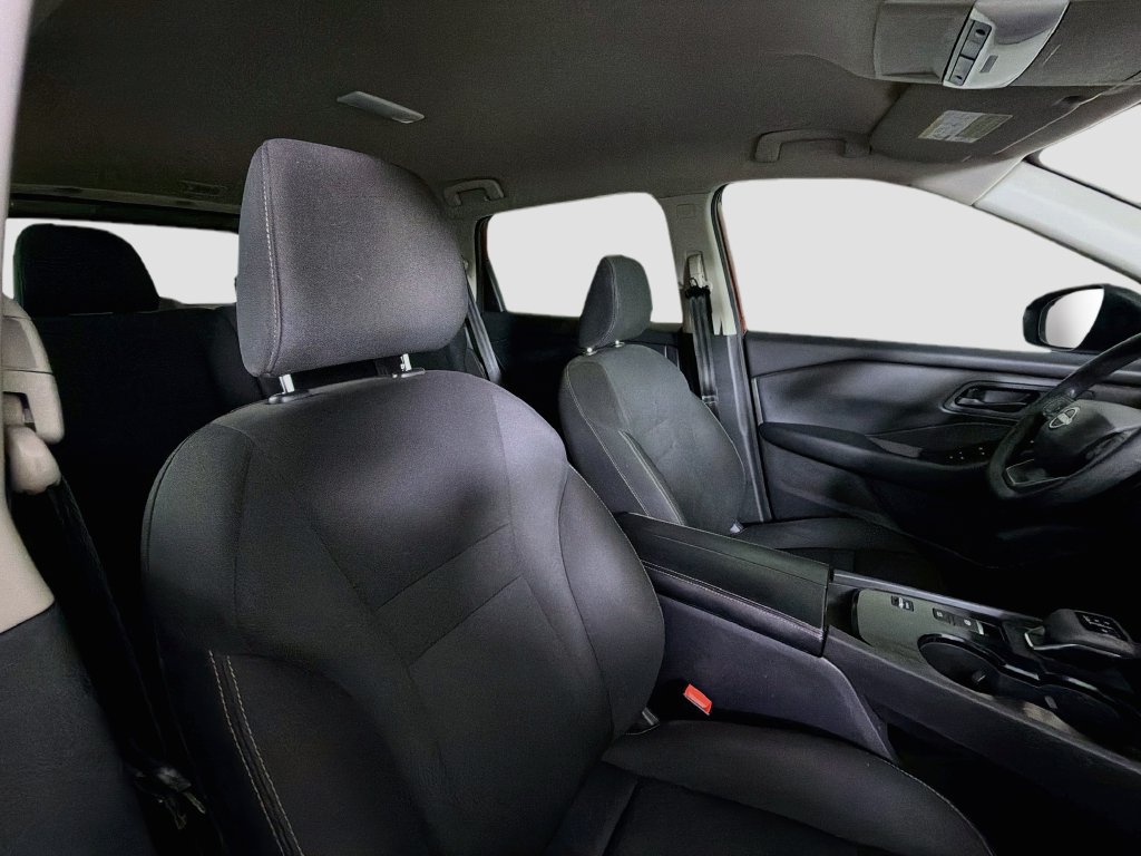 Used 2025 Nissan Rogue S FWD image 25