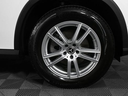 Certified 2025 Mercedes-Benz GLC 300 4MATIC image 35