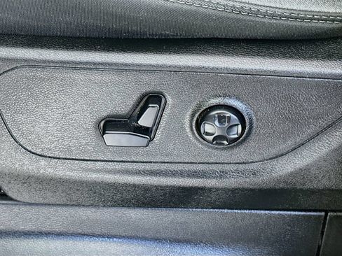 Used 2020 RAM 1500 Big Horn AWD/4WD image 22