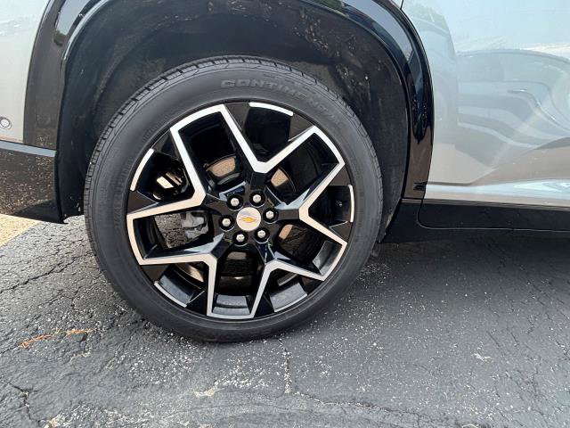 Used 2026 Chevrolet Traverse High Country w/ LPO, Floor Liner Package AWD/4WD image 6